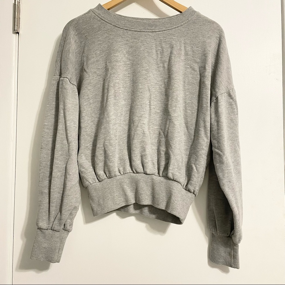 Sweatshirt with puff sleeves